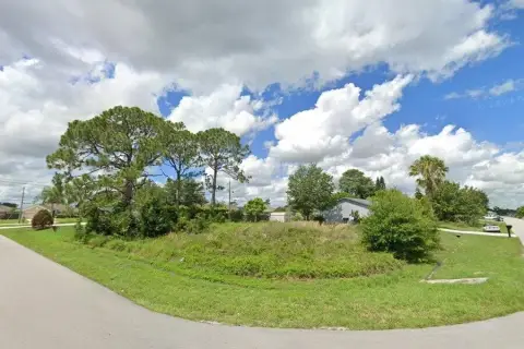 Port St. Lucie Corner Lot