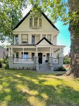 Turnkey Triplex in Cleveland, OH