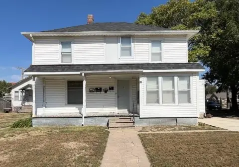 Quadplex With Off-Street Parking