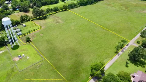 Residential Land in Omaha, Texas