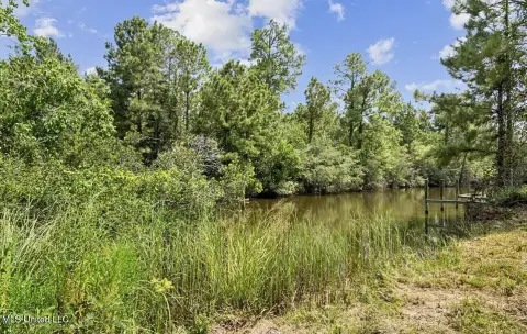 Waterfront Lot in Diamondhead South