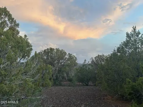 Vernon Land with Mountain Views