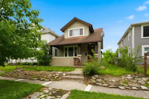 Renovated Duplex Near Electric Works
