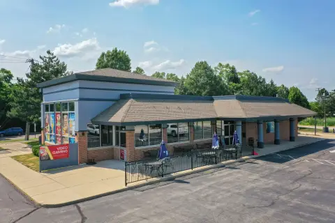 Turnkey Restaurant with Real Estate