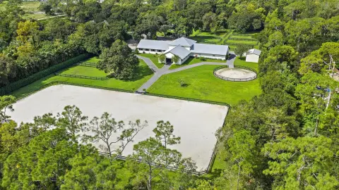 Equestrian Farm with Arena and Barn