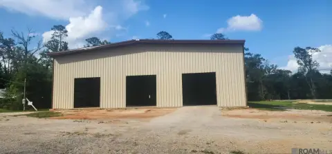 Spacious Commercial Property with Yard