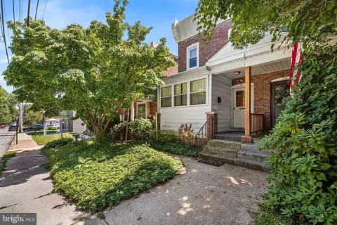 Brick Duplex with Separate Utilities