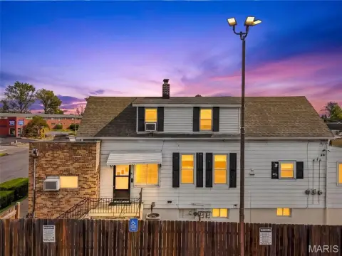 3-Unit Mixed-Use Property