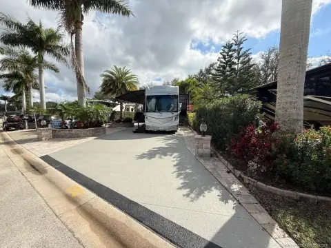 Move-In Ready Lot with Tiki