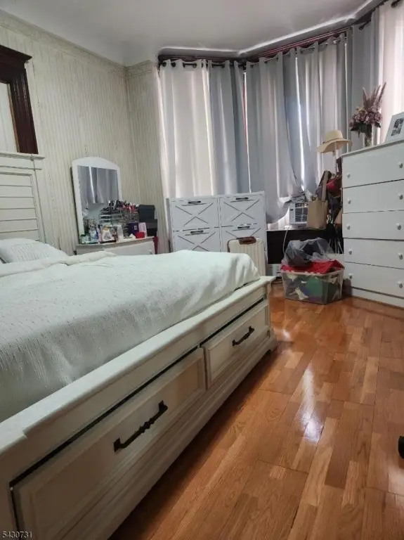 Picture 5