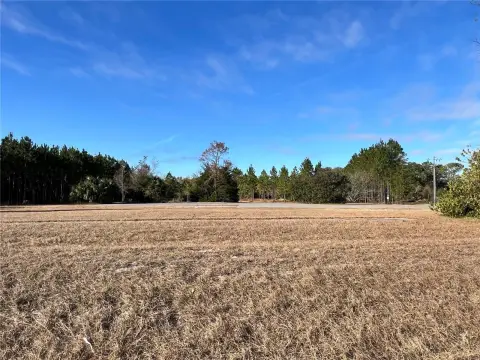 Commercial Land in Chiefland, FL