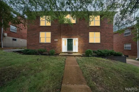 4-Unit Quadplex with Private Decks