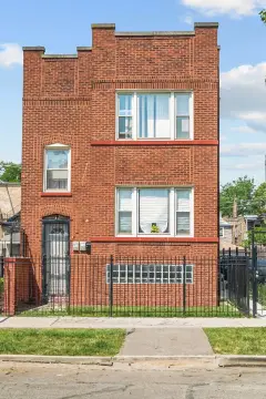 Chicago Brick 2-Flat with Garden