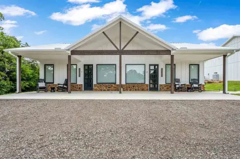 Medicine Park Triplex/Fourplex Opportunity