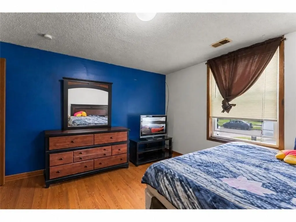 Picture 6