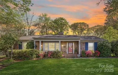 Charlotte Ranch Home on Large Lot
