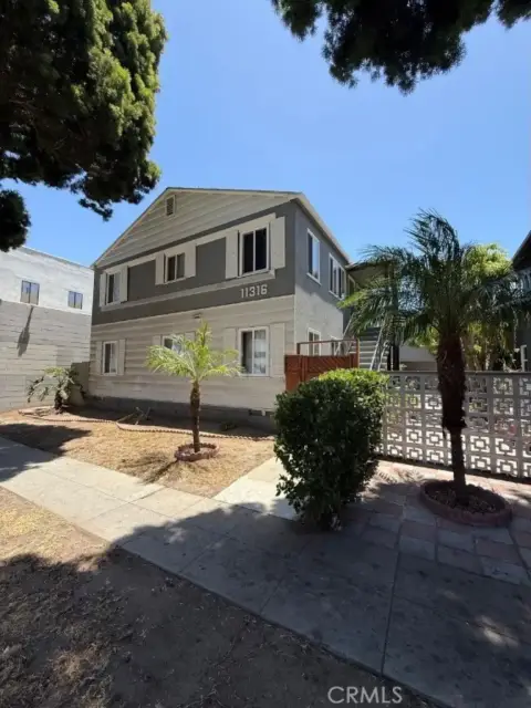 Venice Blvd 6-Unit Apartment Building