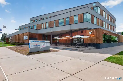 Office Suites with Rooftop Terraces