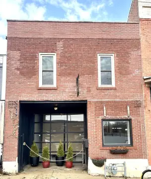 Mixed-Use Building in Downtown Aurora