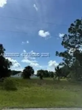 Residential Lot in La Belle