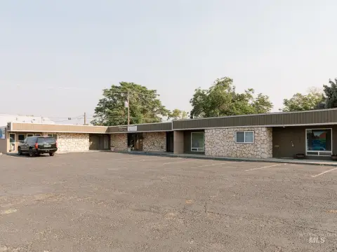5-Unit Office Building