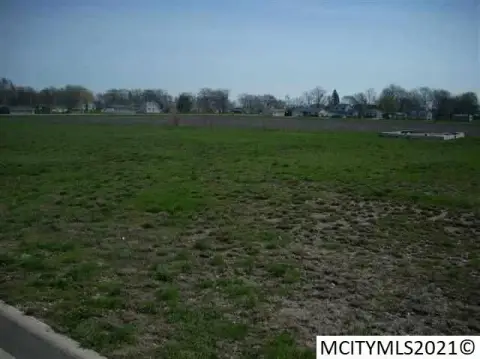 Residential Lot Near Golf Course