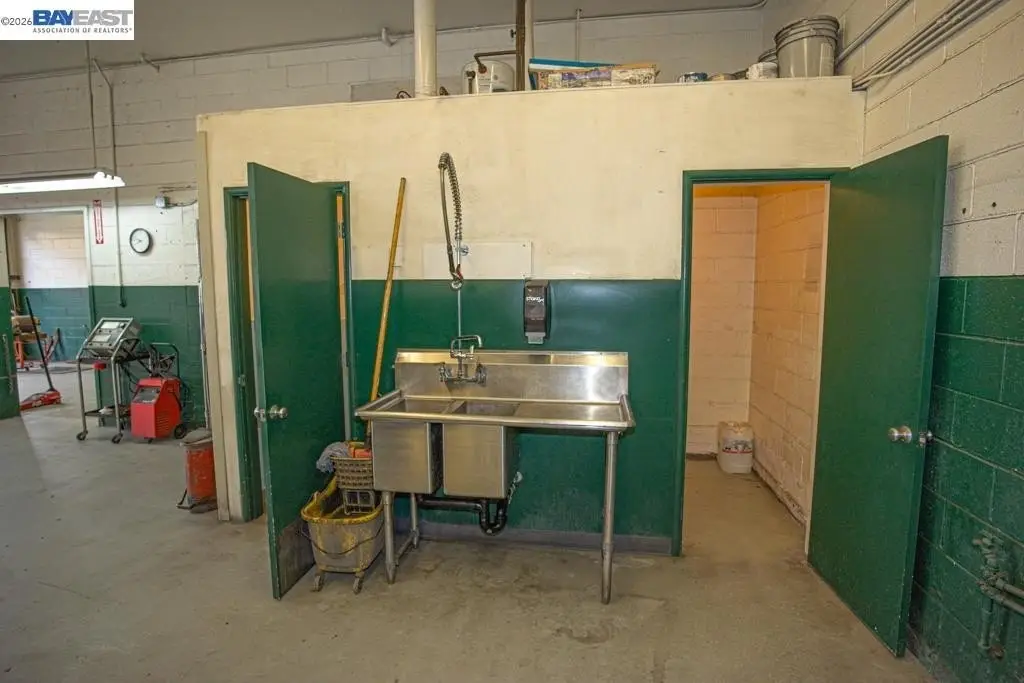 Picture 30