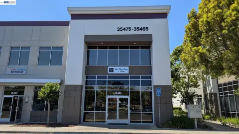 Eight-Office Commercial Unit