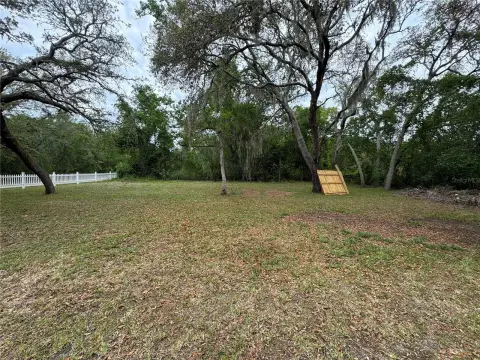 Residential Land in New Port Richey