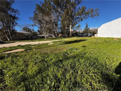 Commercial Lot in Growing Banning