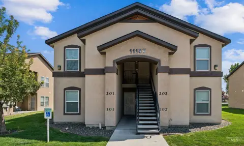 Amenity-Rich Quadplex