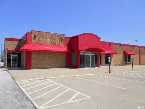 Springfield Commercial Space with Warehouse