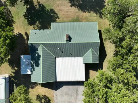 Versatile Property in Comanche, Texas