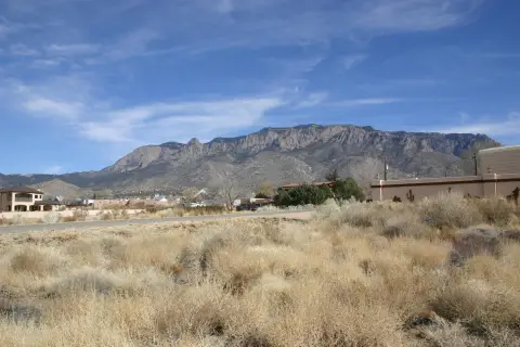 Albuquerque Land with Mountain Views