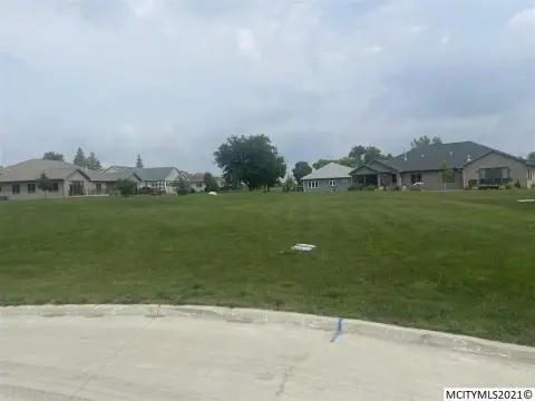 Residential Land Near Golf Course