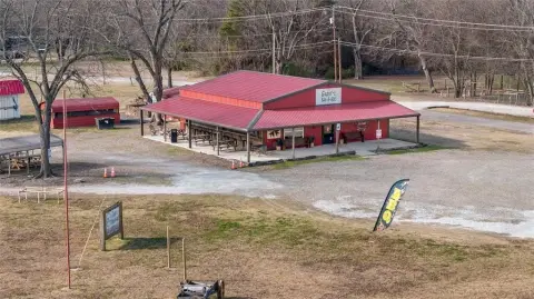 Established BBQ Restaurant in Clarksville