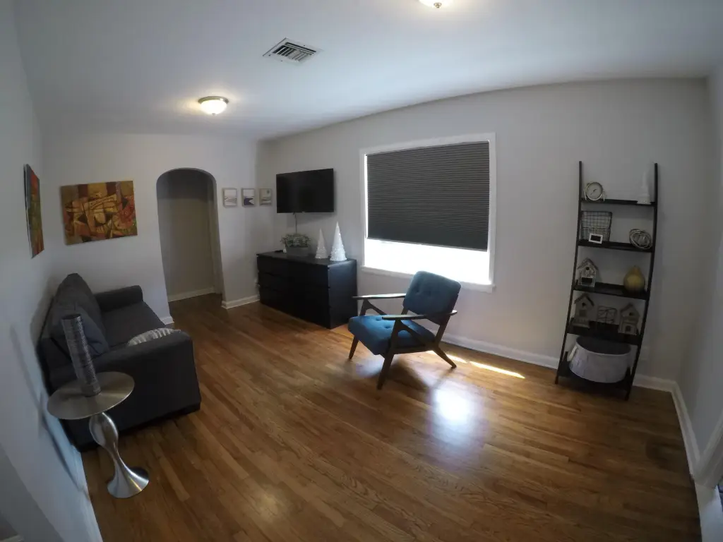 Picture 4