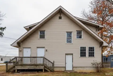 Updated Duplex Near Glenbrook Mall