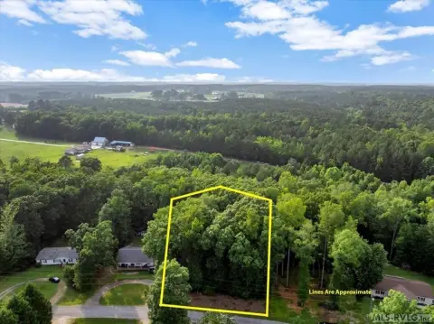 Wooded Lot in Tanglewood Shores