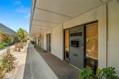 Largo Office Condo For Sale
