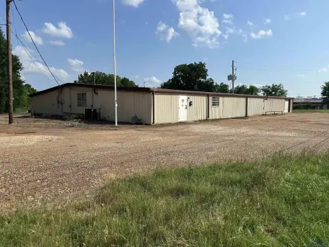 Kilgore Warehouse on 2 Acres