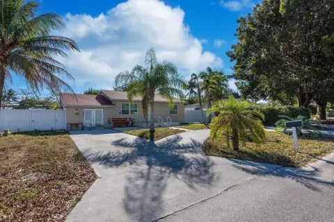 Updated Duplex in Palm Springs