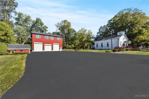 Mixed-Use Property on Nearly 5 Acres
