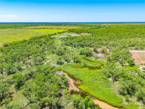 Ranch with Furnished Residence