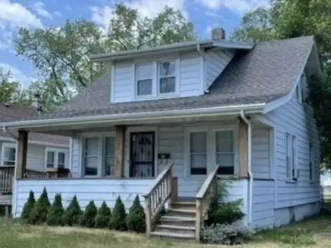 Loves Park Commercial Building