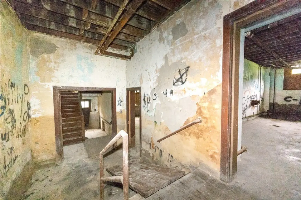 Picture 30