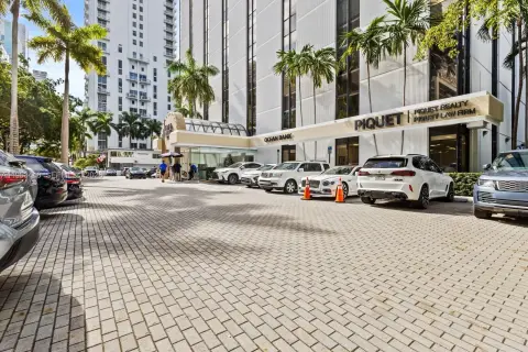 Brickell Avenue Office Investment Opportunity