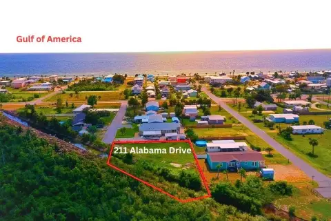 Oversized Lot in Mexico Beach