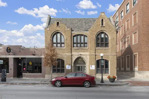 Oak Park Commercial Investment Opportunity