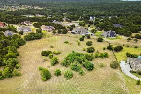 Land in Prestigious Lake Ridge
